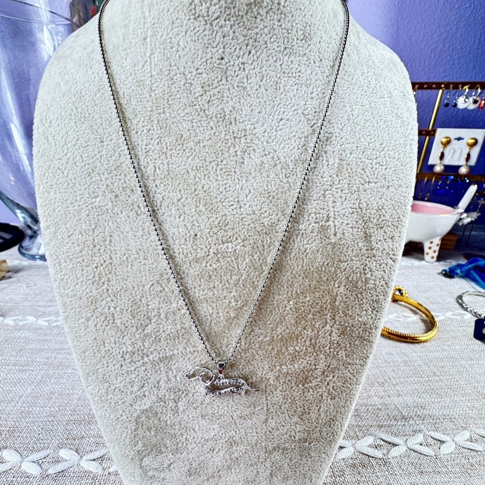 925 Diamond Silver Dachshund Pendant Necklace - Picture 4 of 9